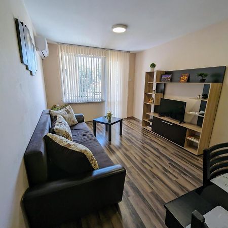 Emalena Apartment Varna Eksteriør bilde