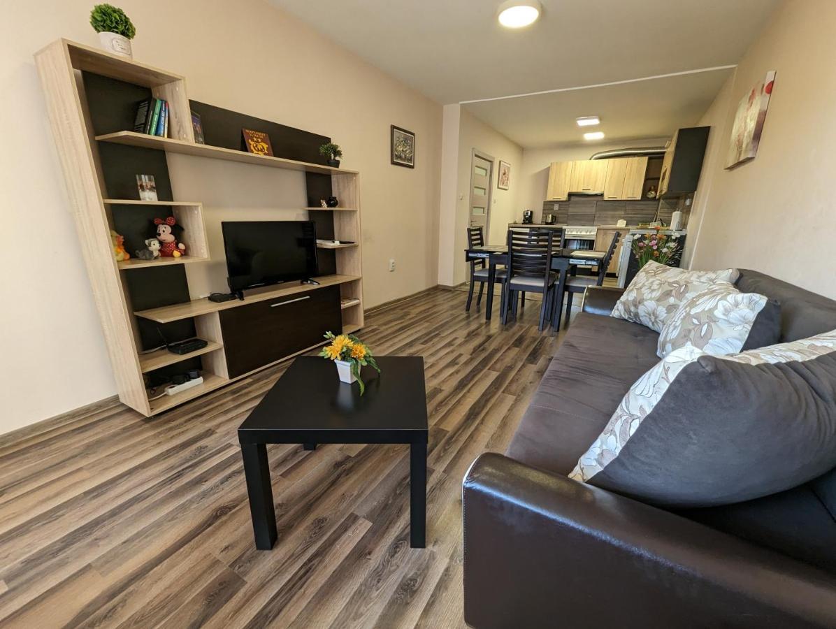 Emalena Apartment Varna Eksteriør bilde