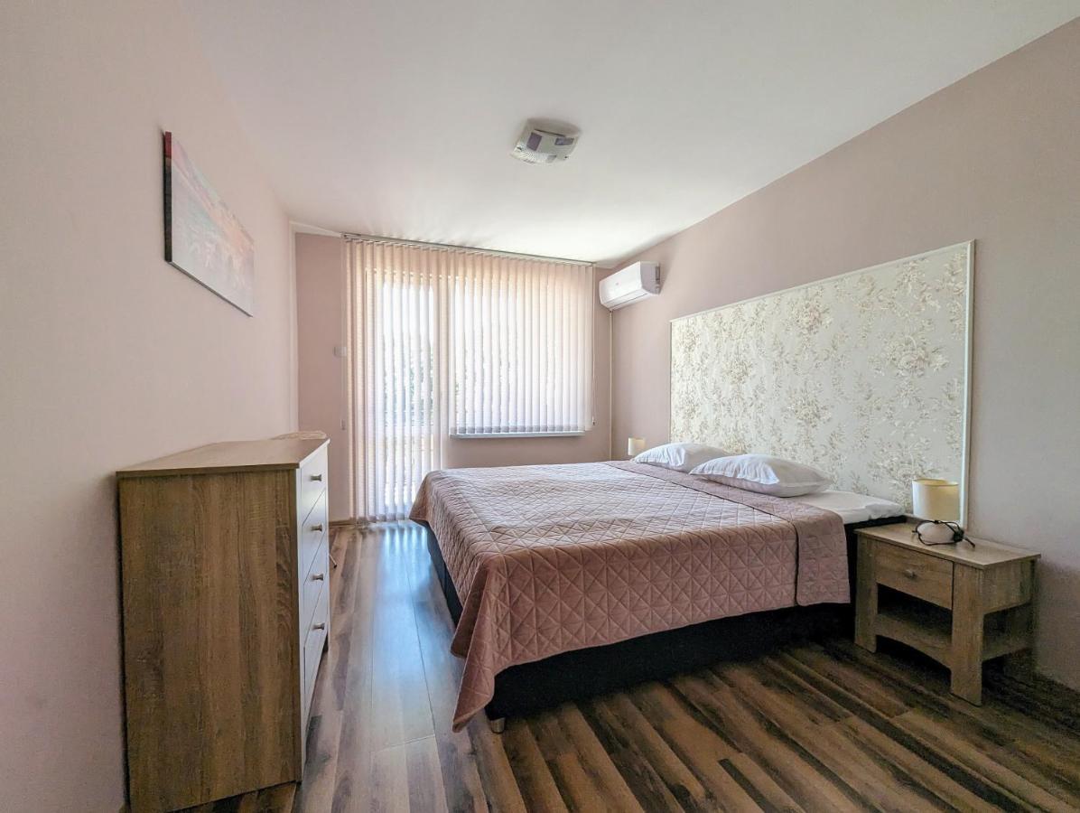 Emalena Apartment Varna Eksteriør bilde